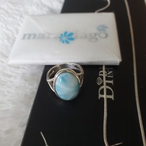 Marahlago Basics Oval Larimer Ring